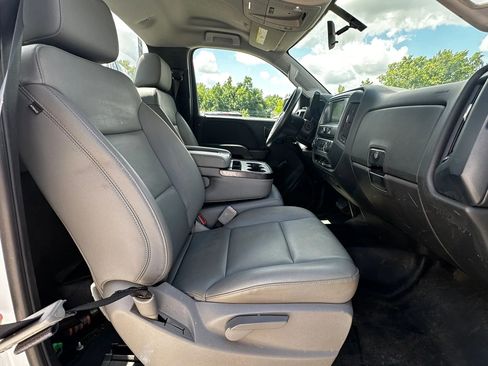Used 2018 Chevrolet Silverado 2500 W/T RWD image 31