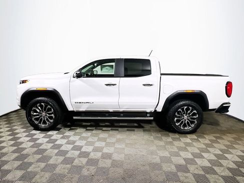 New 2026 GMC Canyon Denali image 4