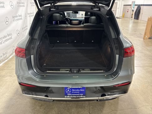 Used 2023 Mercedes-Benz EQS 580 4MATIC SUV image 5