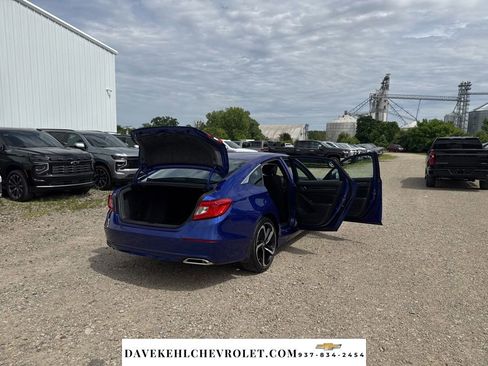 Used 2018 Honda Accord Sport image 36