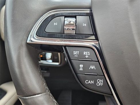 Used 2022 Lincoln Nautilus Reserve w/ Equipment Group 201A image 12