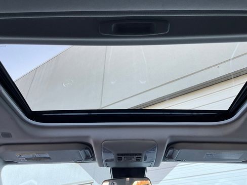 Used 2025 Toyota RAV4 XLE image 19