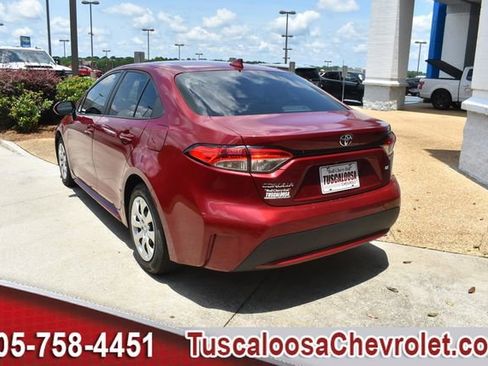 Used 2022 Toyota Corolla LE FWD image 9