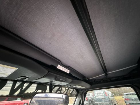 Used 2020 Jeep Wrangler Sport image 25