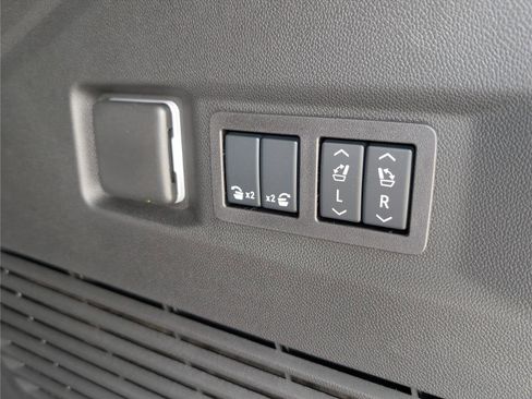 New 2026 Chevrolet Tahoe Premier image 11