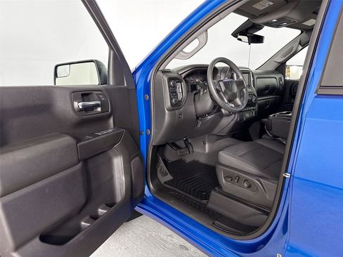 Used 2022 Chevrolet Silverado 1500 Custom Trail Boss AWD/4WD image 3