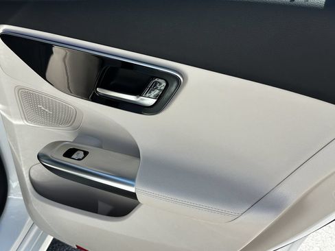 Certified 2025 Mercedes-Benz C 300 Sedan image 19