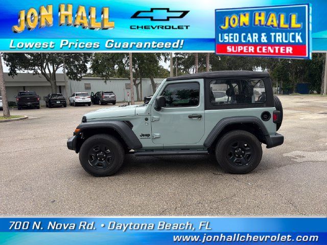 Used 2023 Jeep Wrangler Sport AWD/4WD image 4