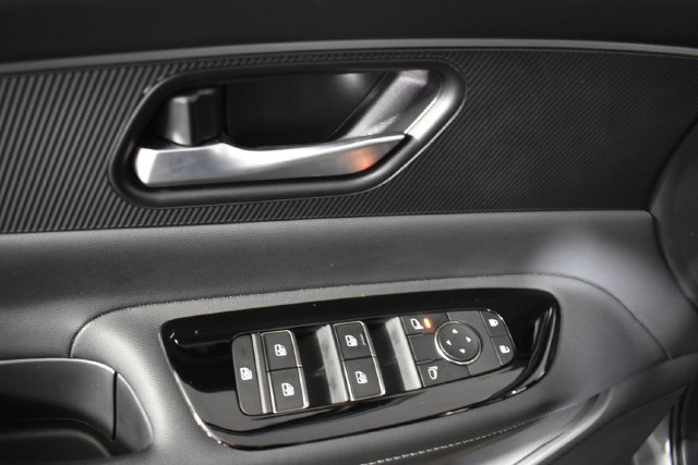 Certified 2025 Nissan Murano SV AWD/4WD image 8