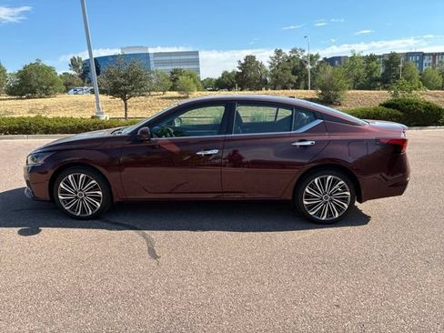 Used 2025 Nissan Altima 2.5 SL AWD/4WD image 5