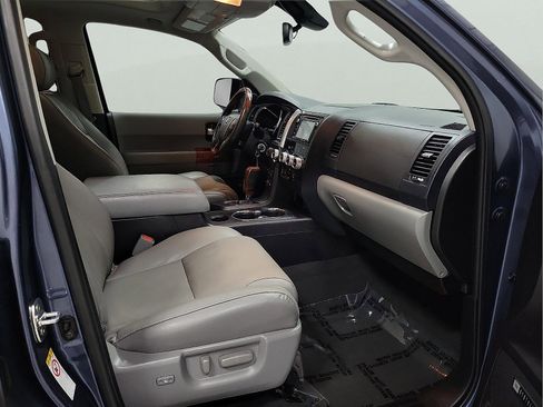 Certified 2019 Toyota Sequoia Platinum AWD/4WD image 13