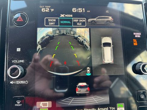 Used 2023 Subaru Ascent Limited w/ Technology Package image 12