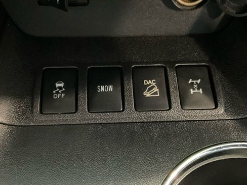 Used 2015 Toyota Highlander Limited Platinum image 18