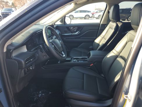 New 2026 Lincoln Corsair Premiere image 12