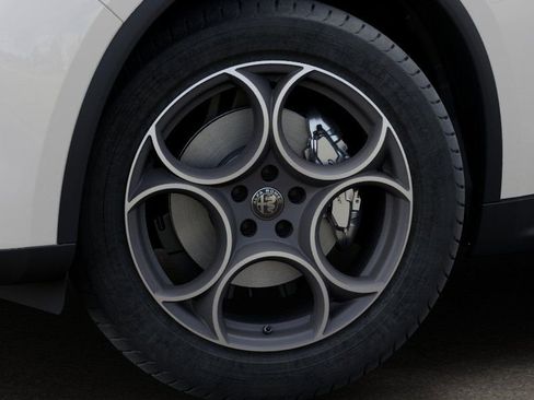 New 2026 Alfa Romeo Stelvio Sprint image 8