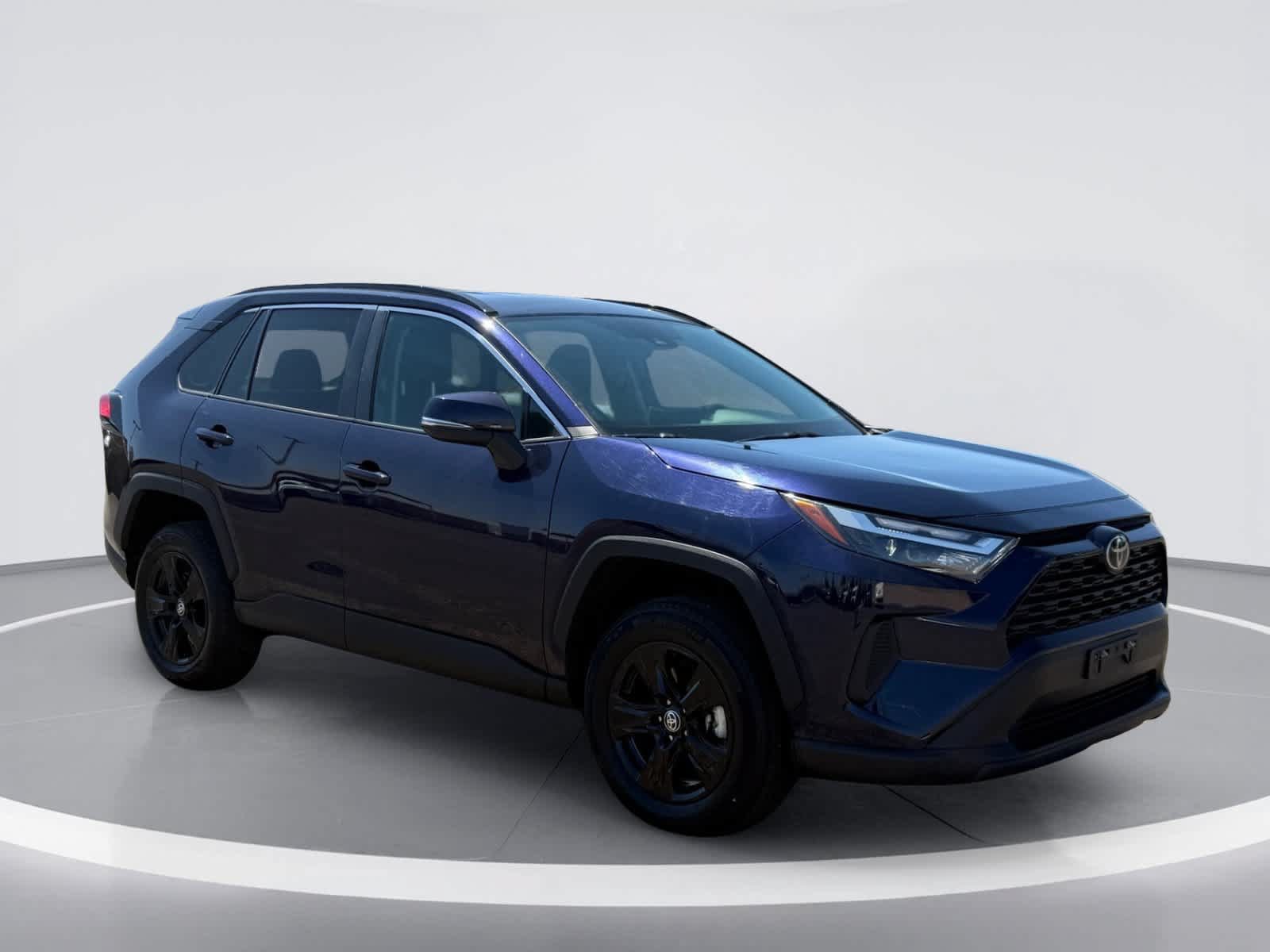 Used 2025 Toyota RAV4 XLE AWD/4WD image 11