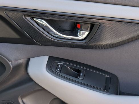 Used 2025 Subaru Outback Premium image 34