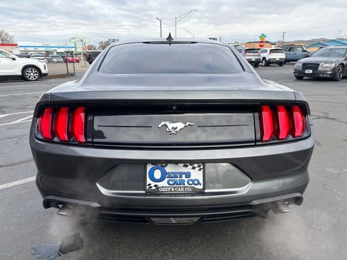 Used 2020 Ford Mustang Coupe image 6