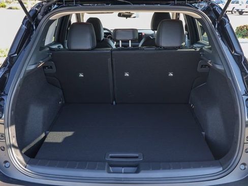 New 2025 Nissan Kicks SR image 16