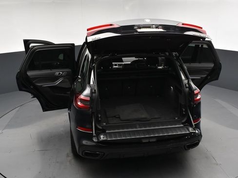 Used 2021 BMW X5 M50i AWD/4WD image 23