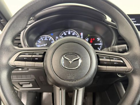 Used 2022 MAZDA MAZDA3 s image 22