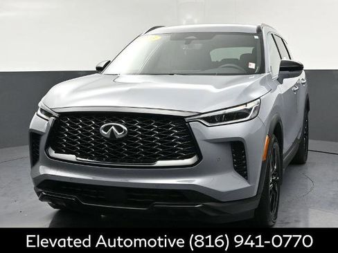 Certified 2025 INFINITI QX60 Luxe w/ Black Edition AWD/4WD image 3