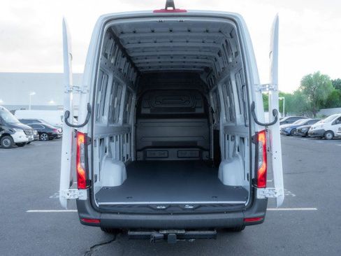 New 2025 Mercedes-Benz Sprinter 2500 image 8