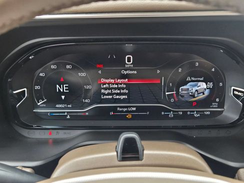 Used 2024 GMC Yukon XL Denali w/ Advanced Technology Package AWD/4WD image 20