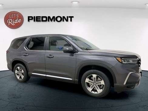 New 2025 Honda Pilot EX-L image 3