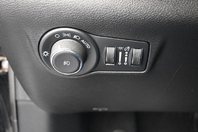 Used 2024 Jeep Compass Latitude w/ Altitude Special Edition AWD/4WD image 34