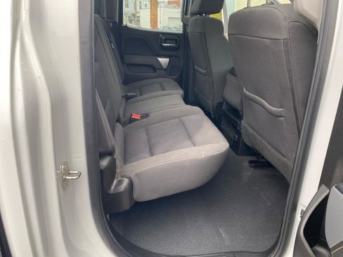 Used 2019 Chevrolet Silverado 1500 LT w/ All Star Edition image 18