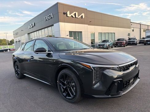 New 2025 Kia K4 GT-Line Turbo image 1