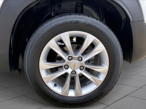 Used 2023 Chevrolet TrailBlazer LS image 12