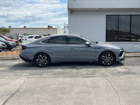 Used 2024 Hyundai Sonata SEL image 2