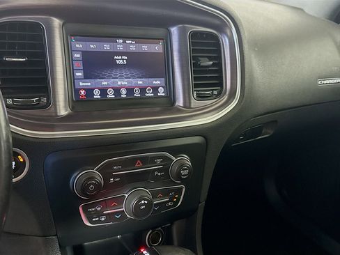 Used 2018 Dodge Charger SXT w/ Blacktop Package image 16