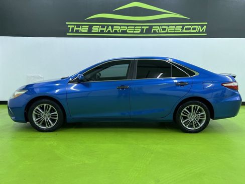 Used 2017 Toyota Camry SE FWD image 6