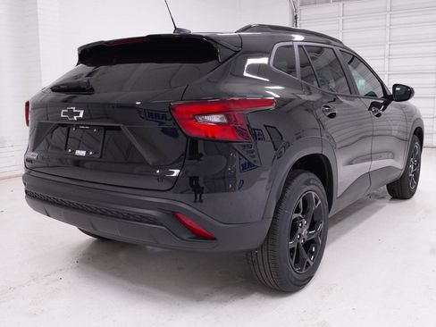 New 2026 Chevrolet Trax LT image 5