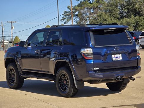 Used 2016 Toyota 4Runner SR5 image 6