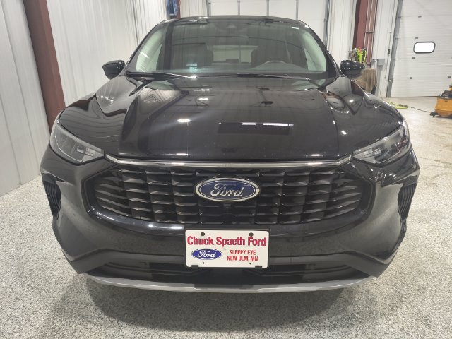 Used 2023 Ford Escape Active w/ Tech Pack #2 AWD/4WD image 3
