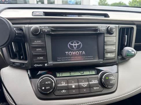 Used 2015 Toyota RAV4 XLE AWD/4WD image 12