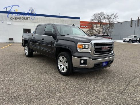 Used 2015 GMC Sierra 1500 SLE w/ SLE Value Package AWD/4WD image 3