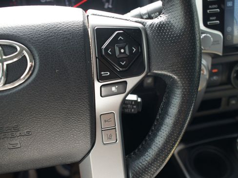 Used 2023 Toyota 4Runner SR5 Premium w/ Moonroof Package AWD/4WD image 12