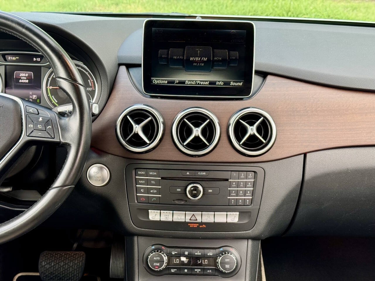 Used 2015 Mercedes-Benz B 250e image 17