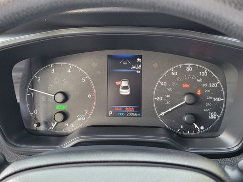 Used 2025 Toyota Corolla LE w/ Convenience Package image 14