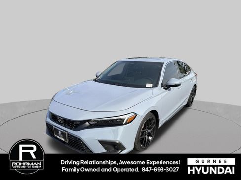 Used 2023 Honda Civic Sport Touring image 4