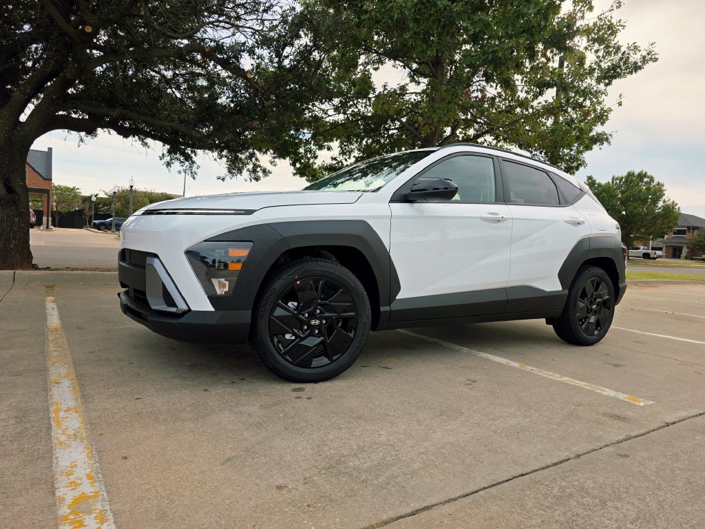 New 2027 Hyundai Kona SEL Sport FWD image 3