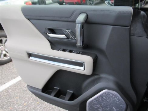 New 2026 GMC Hummer EV 4x4 Crew Cab image 29