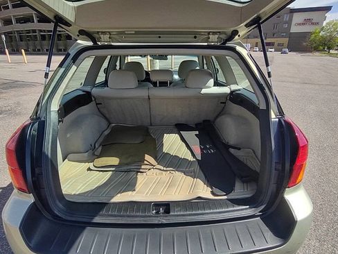 Used 2005 Subaru Outback 2.5i image 22