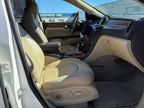 Used 2011 Buick Enclave CXL image 13