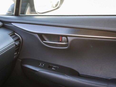 Used 2018 Lexus NX 300 FWD image 21